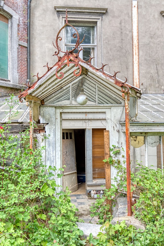 HDR manoir de l'avocat urbex decay verlaten villa lost place places abandoned explorer piano belgie belgique